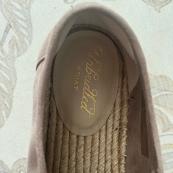 Ariat Unbridled | “Joy” suede, espadrille flats tassel women’s size 8.5 - Picture 4 of 7